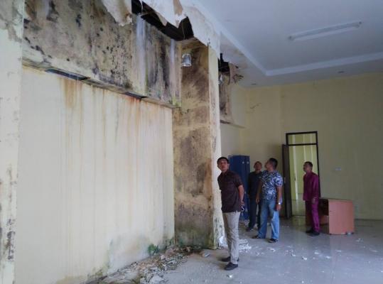 Dampak Disbudparpora Belum Serahterima dengan Koni, Stadion Tuanku Tambusai Terbengkalai