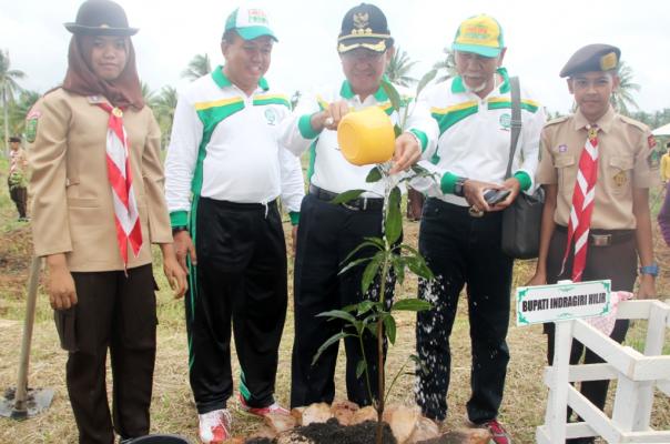 Dishutbun Bersama TP PKK Inhil, Gelar Acara Gerakan Perempuan dan Pelihara Pohon
