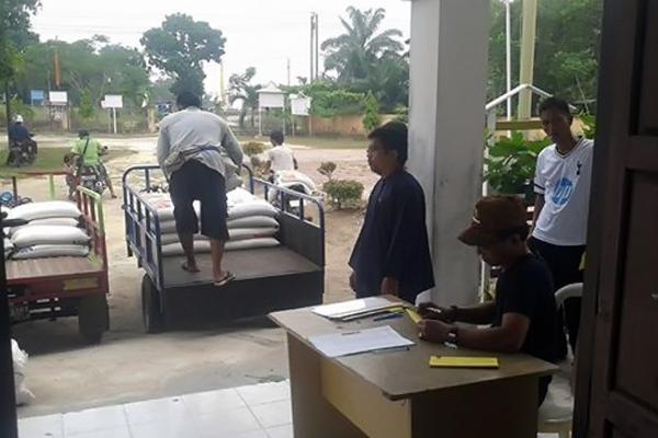 Distribusi Raskin 2015, Bulog Dumai Keluarkan 1.978 Ton Beras