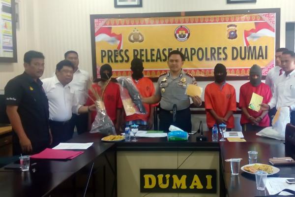 Kapolres Dumai Release Kasus Karlahut
