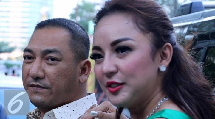 Pernikahan Siri Regina dan Krisna Menuai Kontroversi