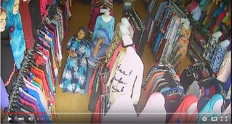 Tiga Ibu Mencuri di Toko Baju Prilly Busana Pekanbaru Terekam Kamera CCTV  