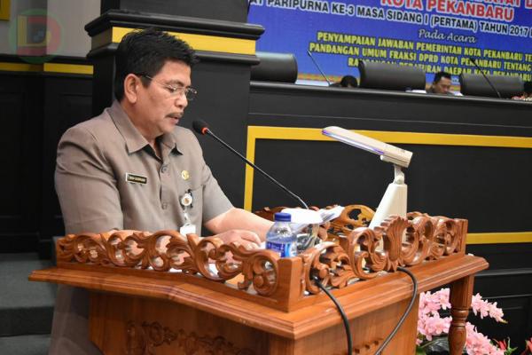 Melalui Sidang Paripurna, Pemko Pekanbaru Sampaikan Jawaban terhadap Pandangan Fraksi DPRD terkait 6 Ranperda