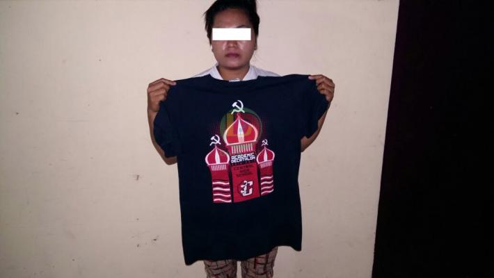 Seorang Wanita di Siak Hulu Kampar Diamankan Karena Gunakan Kaos Berlogo Partai Komunis