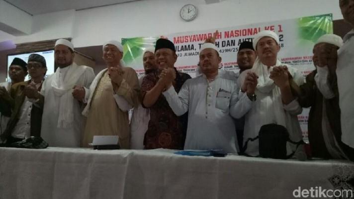 212: Jika Jokowi Ingin Damai, Biarkan Rizieq Pulang dengan Aman!