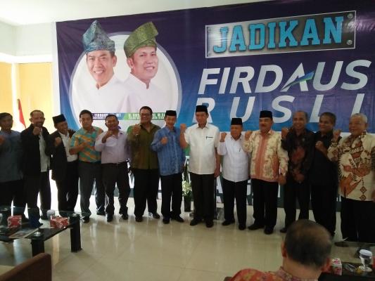 Dengan di dukung oleh tokoh2 pesisir Firdaus-Rusli sudah mantap untuk merebut Riau 1