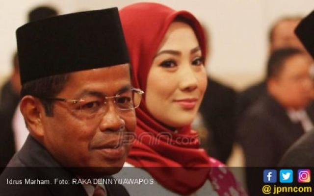 Idrus Marham Mantan Loper Koran, Jual Rumput Pakan Ternak