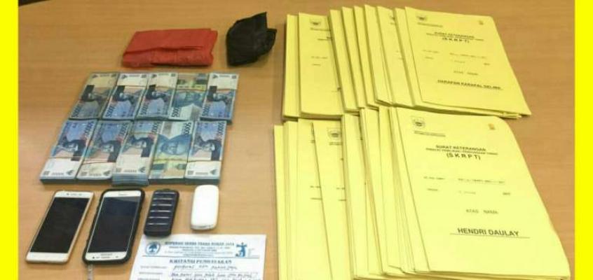 Kades di Rohul dan 5 Anak Buahnya Terjaring OTT Pungli