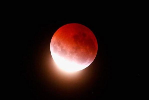 Kemenag Ajak Shalat Khusuf Saat Gerhana Bulan