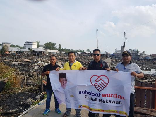 Sahabat Wardan peduli sesama kumpulkan sumbangan untuk meringan kan beban yang Yang tertimpa musibah kebakaran