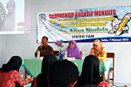 Tak Ada Alasan Guru Tak Menulis