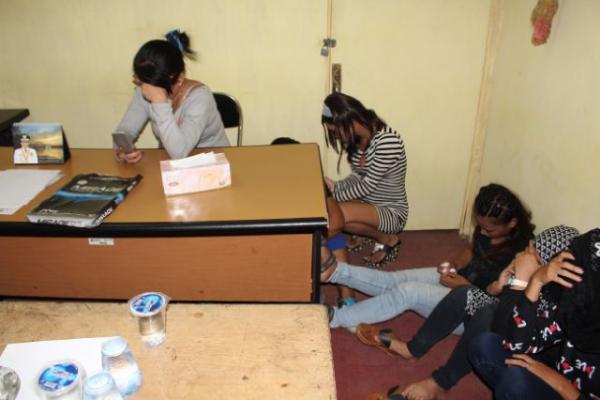 10 Pasang Mesum Malam Valentine Diringkus Satpol PP Inhil