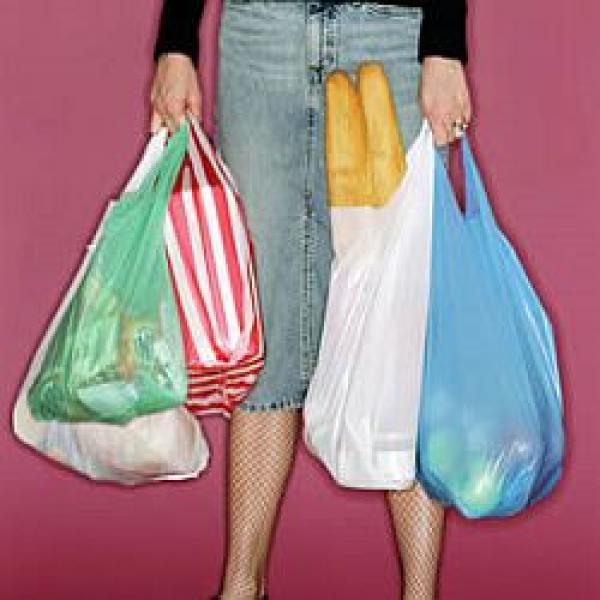 Bupati Siak Dukung Program Plastik Berbayar Demi Selamatkan Lingkungan