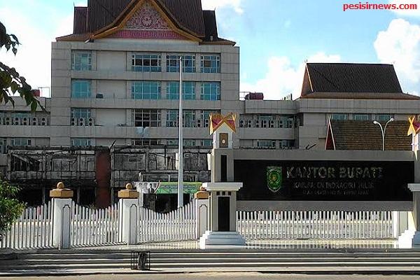 Merusak Pandangan, Warga Minta Pemkab Bersihkan Bekas Gedung Terbakar