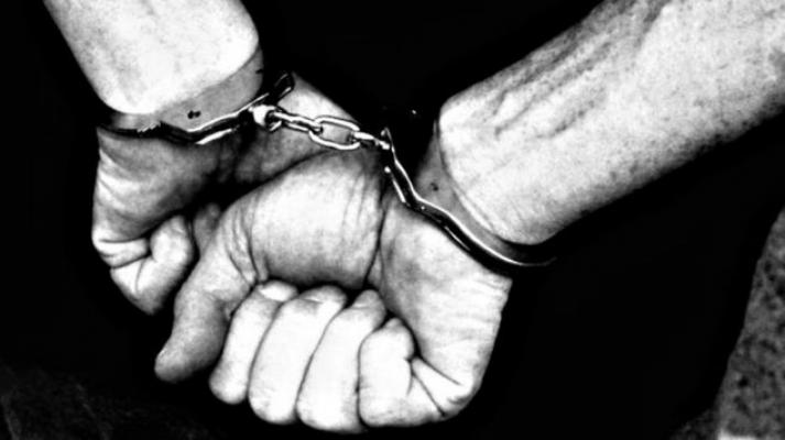Ancam Sebar Foto Bugil Pacar, Polisi Palsu Ditangkap Polisi