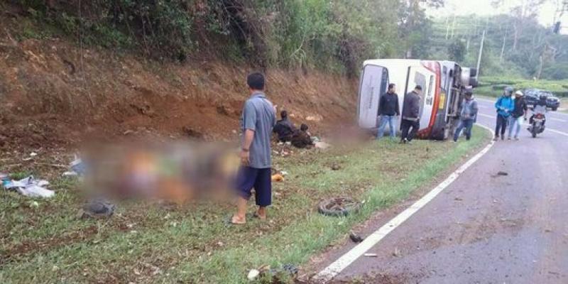 20 Jenazah korban tanjakan Emen dimakamkan bersamaan di TPU Legoso