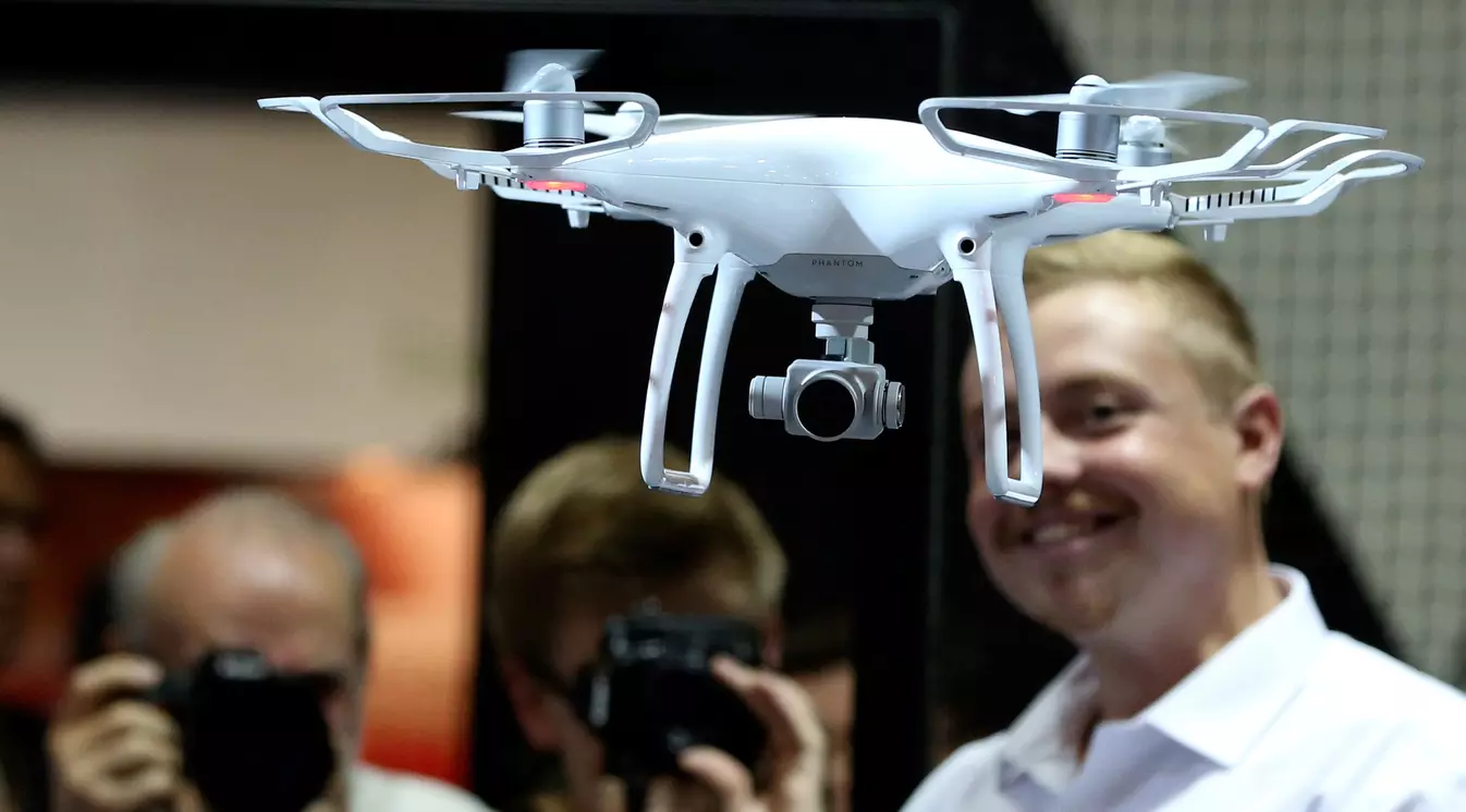 Kecelakaan, Helikopter Mendarat Darurat Gara-Gara Drone