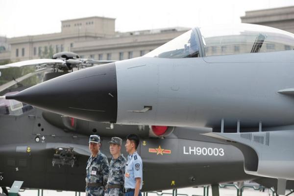 Modernisasi Militer China Menantang Dominasi Udara AS
