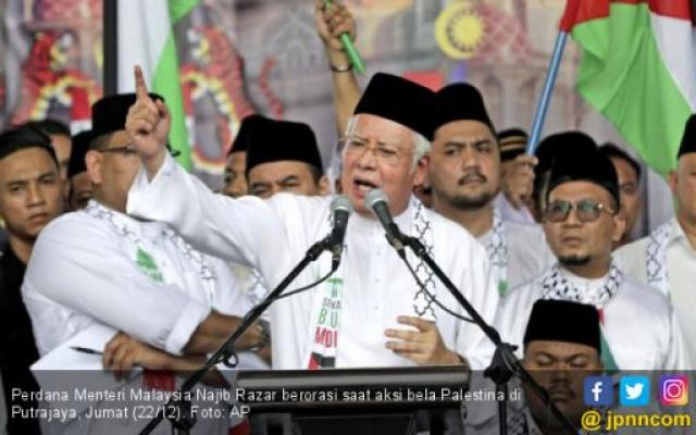 Ogah Makan Nasi, PM Malaysia Diserang Habis-habisan