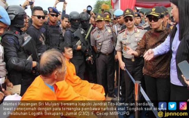 Penyeludup 1,3 Ton Meracau Saat Didekati Kapolri dan Menkeu