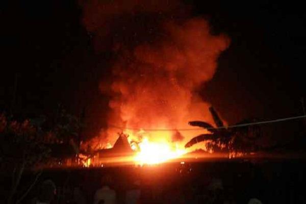 Seorang Anak Usia 11 Tahun Tewas Terbakar di Perumahan PT TBS Kuansing