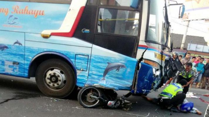 Adu Kambing dengan Bus, Seorang Warga Duri Meninggal Dunia, 1 Kritis