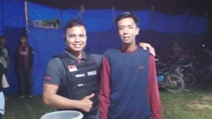 Galang Dana untuk Berobat Riko Warga Inhu Menderita Tumor Gusi, Bhabinkamtibmas dan Karang Taruna Adakan Sirkus