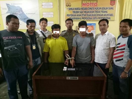 Polsek Bangkinang Barat Kampar Ringkus Pengedar Sabu Asal Pekanbaru bersama Warga Kuok
