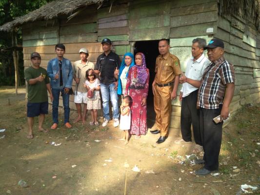 Bentuk Kepedulian, FKWI Kemuning Bedah Rumah Seorang Janda Miskin 