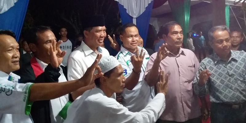 Galang Dukungan di Pesisir, Azwir Optimis Firdaus-Rusli Menang 