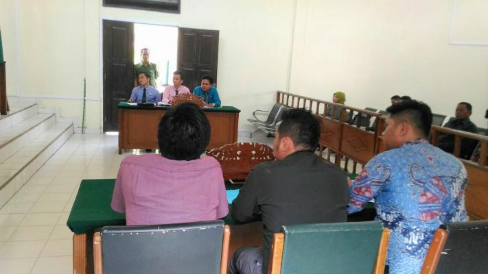 Gugatan KT Jaya Abadi Ditolak Seluruhnya Oleh Majelis Hakim PN Rohil, Hakim Beri Waktu 14 Hari Untuk Lakukan Banding