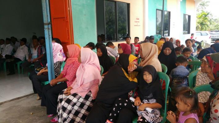 Kampanye Dialogis. Masyarakat Pinggir Kab. Bengkalis Histeris Sambut Paslon Firdaus-Rusli 