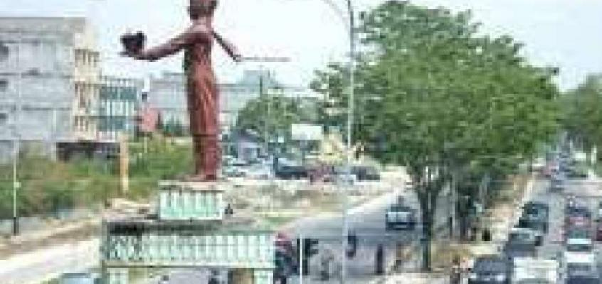 Pembangunan 2 Fly Over, Pemko Pekanbaru Mulai Bongkar Fasilitas di Sekitarnya