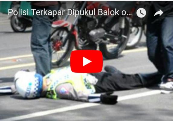 Polisi Terkapar Dipukul Balok oleh Pengendara Sepeda Motor yang tak Mau Ditilang