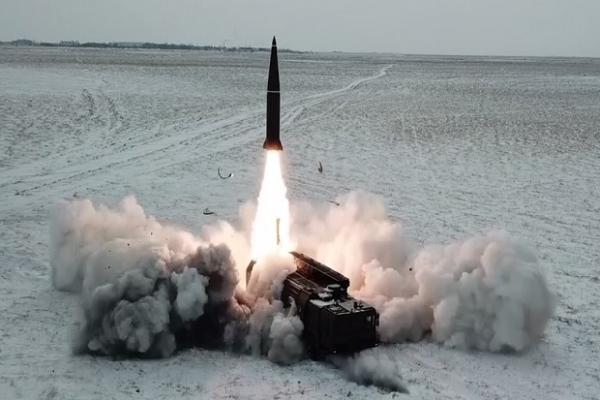 Rusia Uji Tembak Rudal Balistik Canggih Iskander-M, Ini Videonya