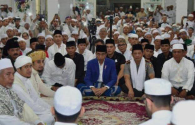 Sebar Hoax, Facebook Jokowi Banjir Caci Maki