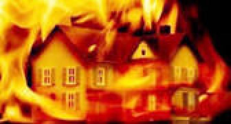 Kantor Polsek di Jambi Dibakar Massa
