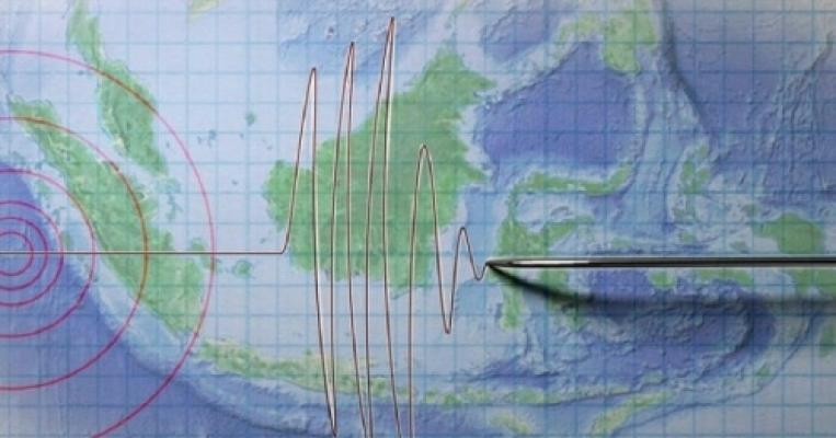 Jepang Gempa, 2 Tewas dan Ratusan Luka-luka