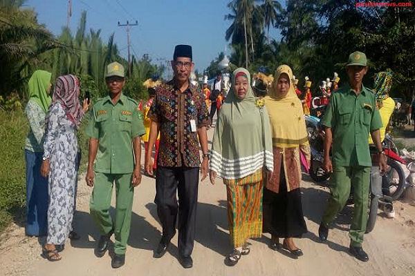Lurah Terkul dan Istri Lepas Karnaval 110 PAUD / TK