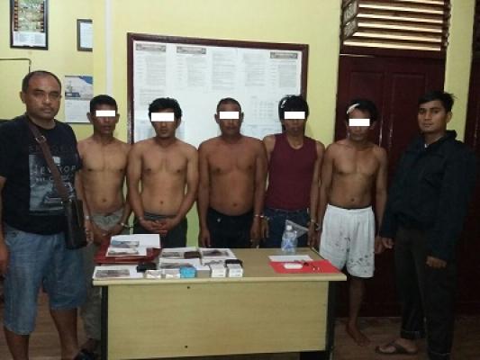 Nyabu Sambil Berjudi, 5 Orang Diamankan Polisi
