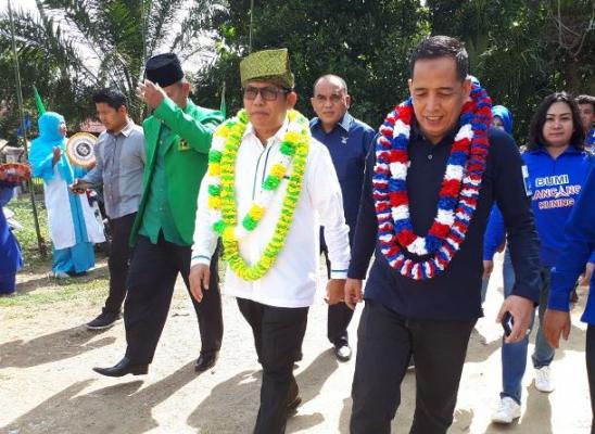 Didampingi Asri Auzar, Dua Putra Terbaik Rohil Minta Restu Menjadi Wakil Gubernur Riau