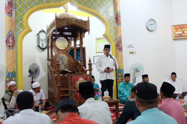 Diwakili Kabag Kesra, Pj Bupati Inhil Hadiri Isra Mikraj Di Masjid Miftahul Jannah, Tembilahan
