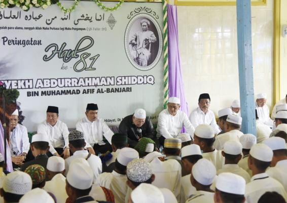 Puncak Haul Tuan Guru Sapat Ribuan Warga Padati Sapat