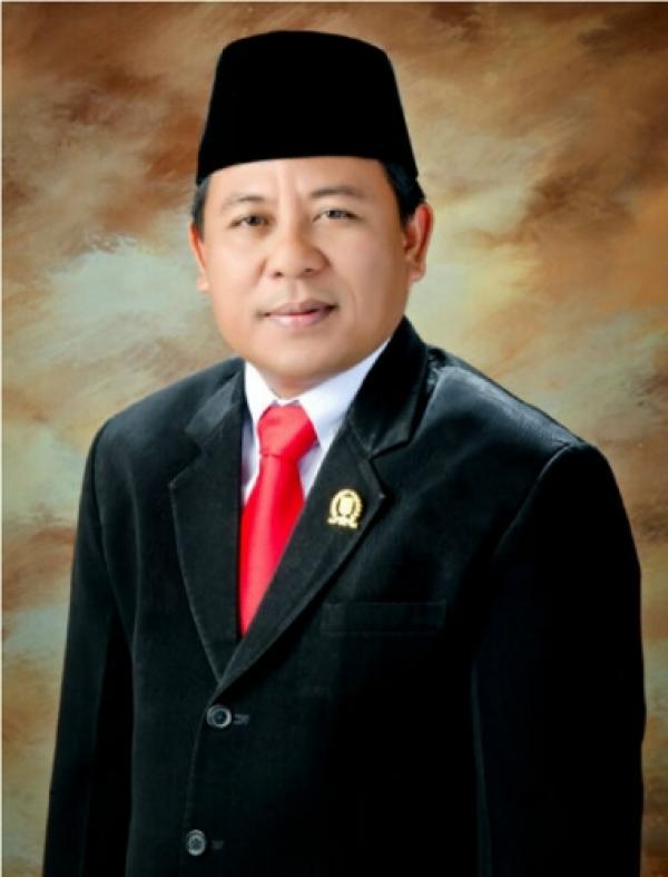 Basiran Berniat Kuliahkan 2 Anak Yatim Hingga Wisuda
