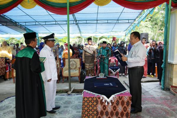 Kades Mekong dan Gogok Dilantik, Bupati: Kesampingkan Perbedaan