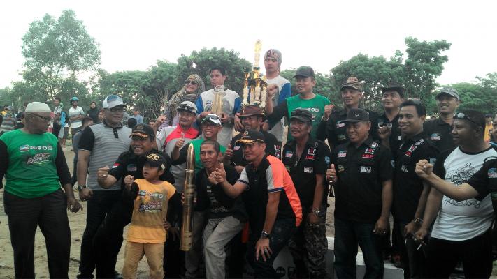 Offroader Asal Padang Raih Juara Umum Kejurnas Dumai Adventure Extreme 2015