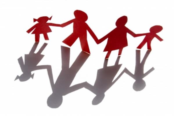 Orang Tua Berperan Penting Awasi Perkembangan Anak  