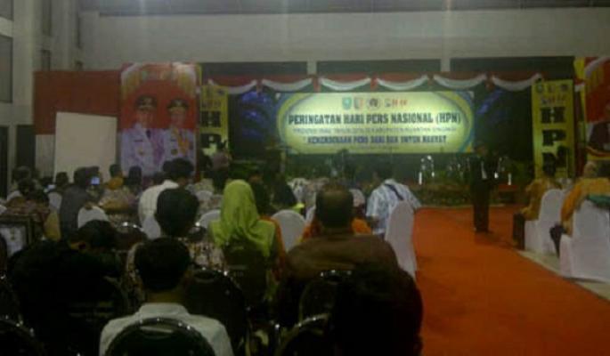 Dihadiri Plt Gubri, Peringatan HPN 2016 di Kuansing Berjalan Lancar, Tahun Depan Dilaksanakan di Kota Dumai