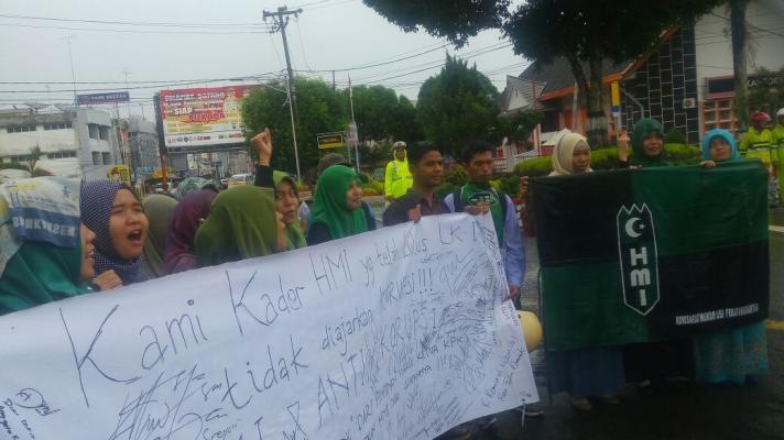 HMI Siantar-Simalungun Tuntut Saut Mundur