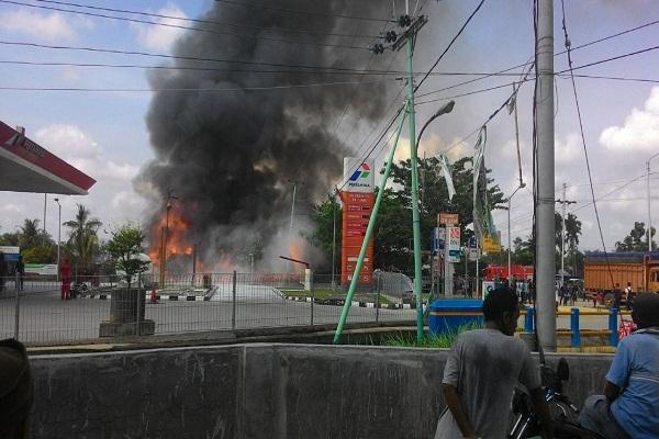 Kebakaran di Samping SPBU Sembilang Rumbai, 3 Rumah Hangus